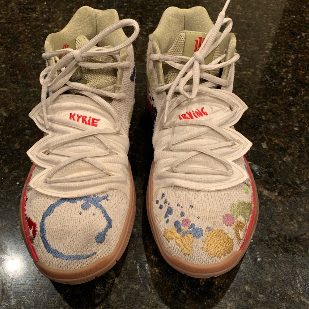 Kyrie 5 x BANDULU